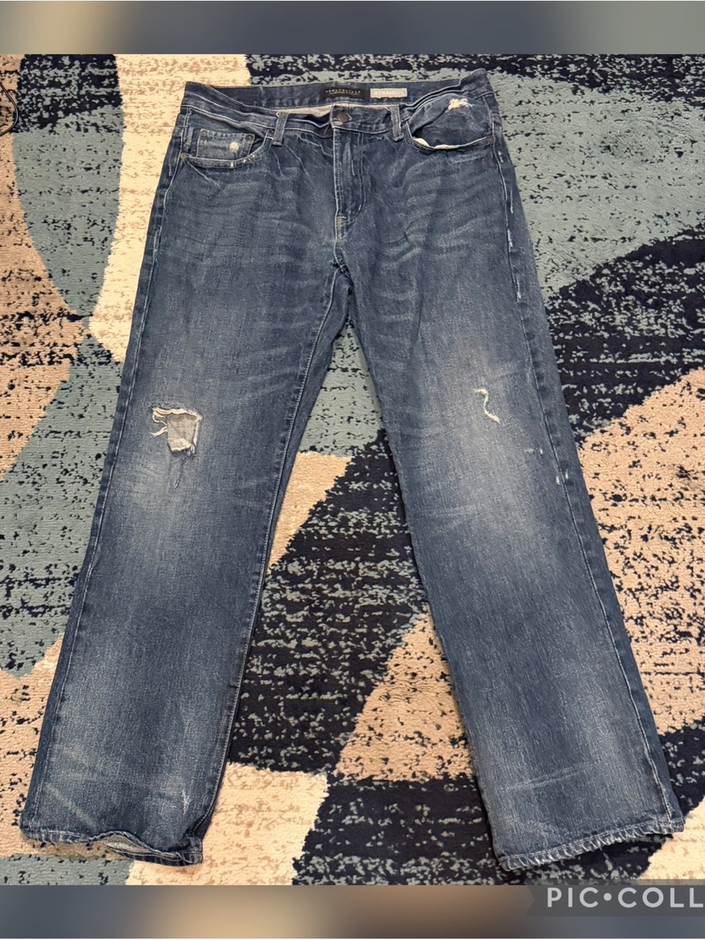 Aeropostale Straight Leg Distressed Jeans Men’s 34x32 Medium Wash Denim